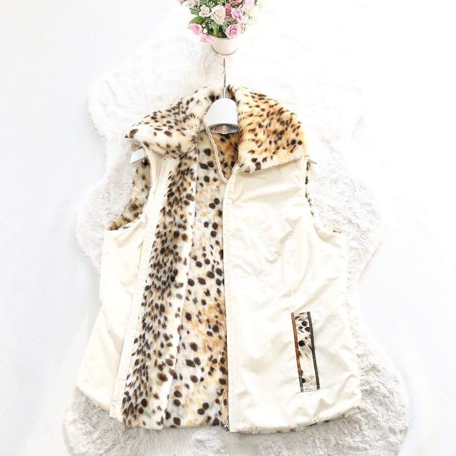 LEONARD SPORT レオナールスポーツ ベスト 内側レオパード柄 フロント