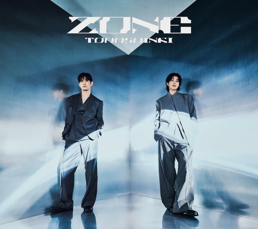 ZONE(AL2枚組+Blu-ray Disc(スマプラ対応)) - 東方神起(中古品) - メルカリ