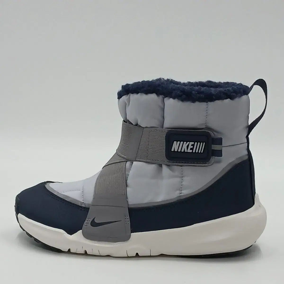 ナイキ キッズ リートルフレックス ブーツ 200