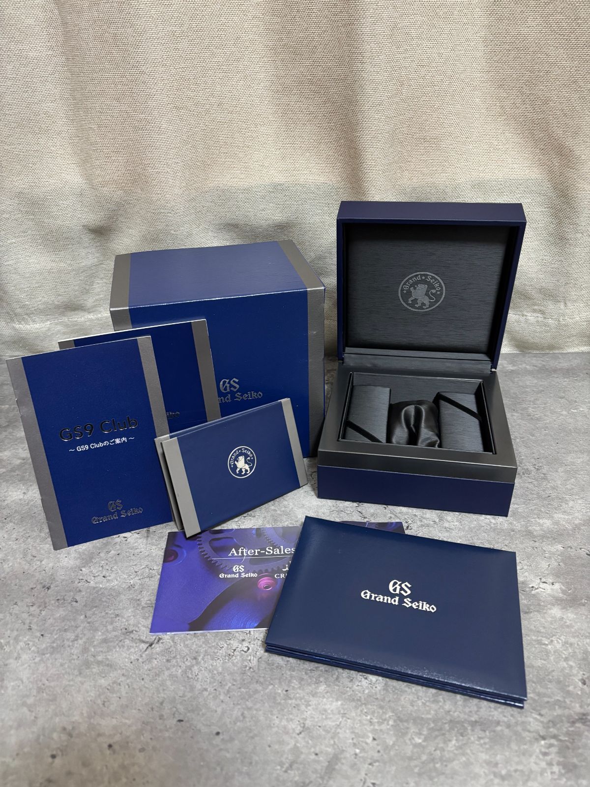 Grand Seiko 時計ケース 箱付 グランドセイコー Grand Seiko 空箱 時計ケース 取扱説明書付 - メルカリ