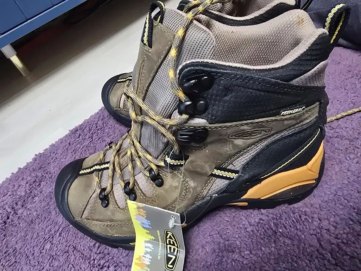 KEEN キーン サン SAN スポーツブラ ブラウン