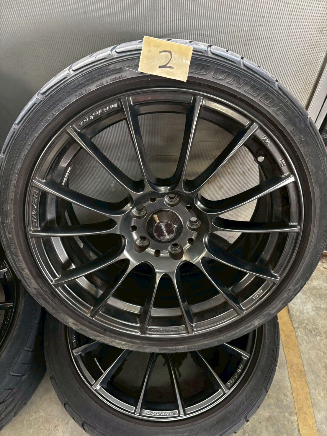 マツダ アテンザスポーツ 25 Z GH 5 FS ノーマルタイヤ weds sport製アルミホイール225 40 R 18 み