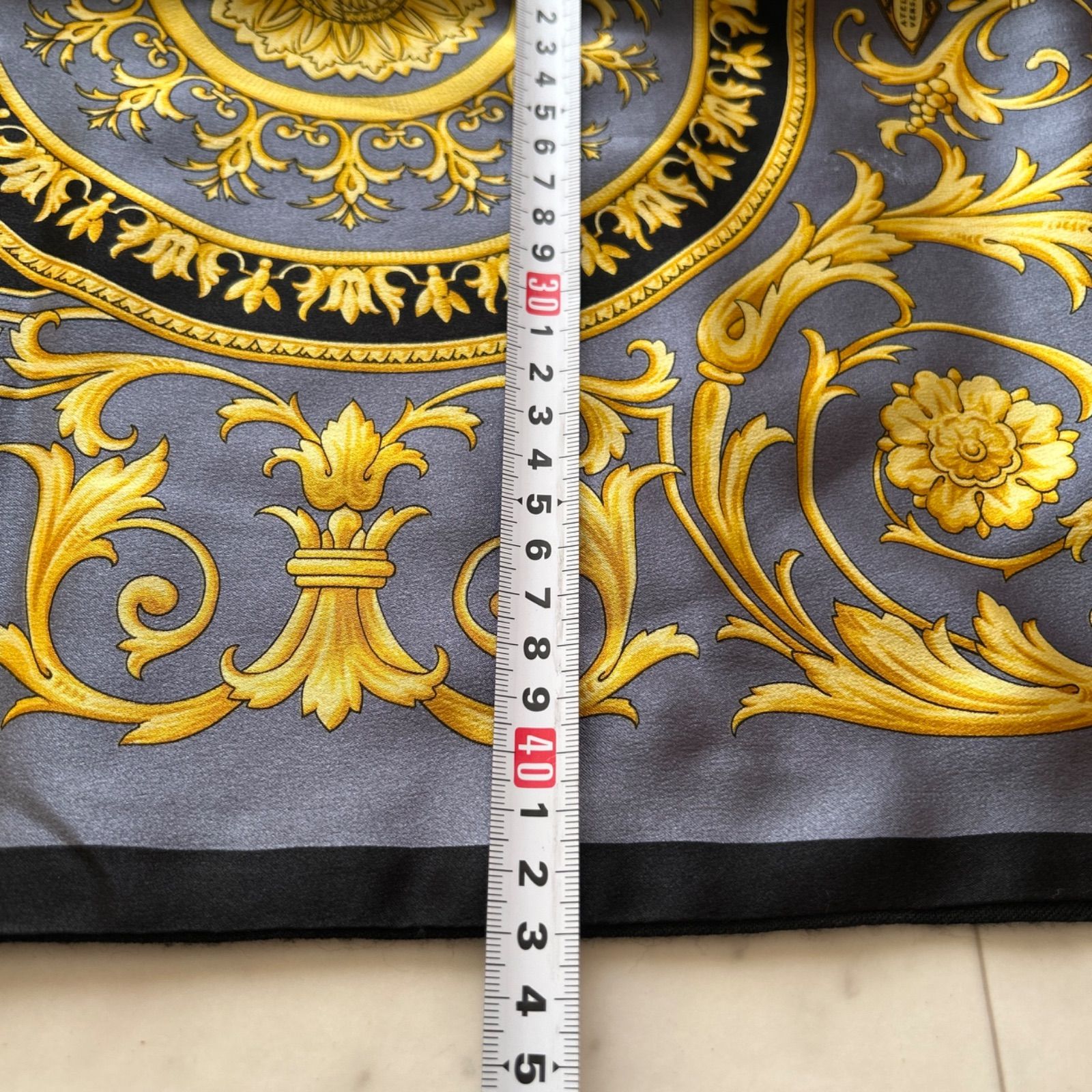 Versace ヴェルサーチ メドゥーサ メデューサ プリント マフラー