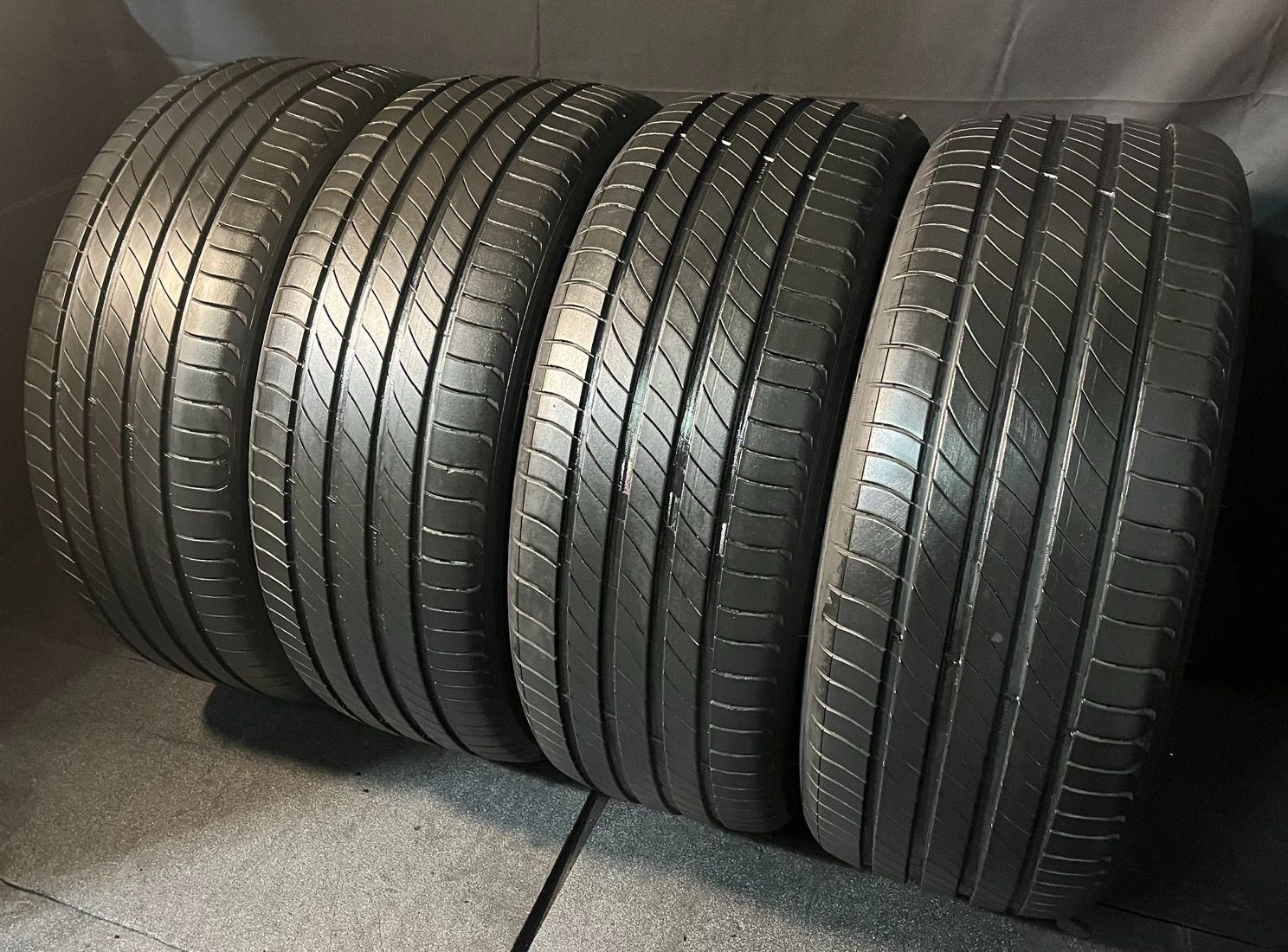 2021年製 約8～8.7分山 ミシュラン MICHELIN プライマシー PRIMACY 4