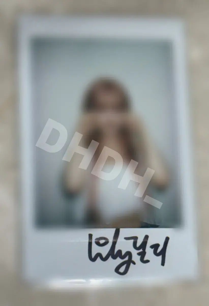 230805 NMIXX（エンミックス・エンミ） リリー サイン入り チェキ