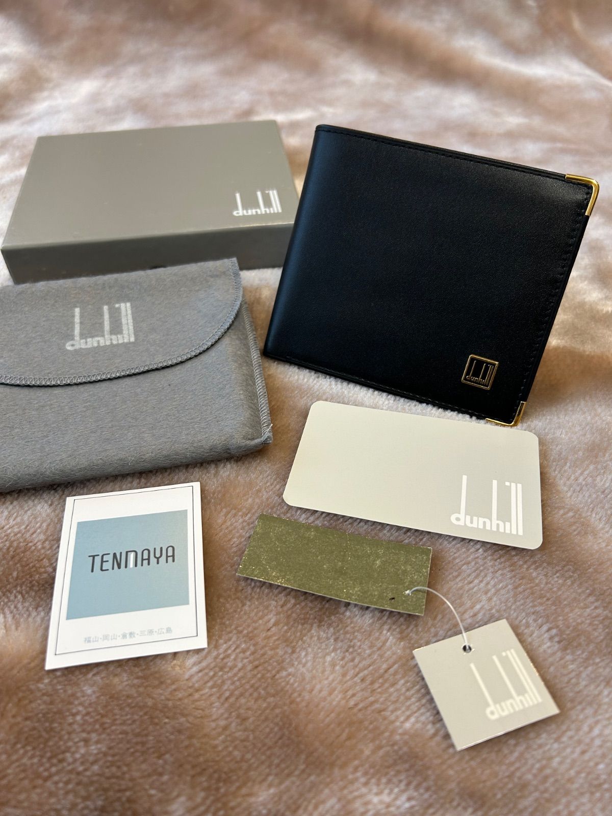 ダンヒルdunhill二つ折り財布 折財布 さいふ サイフ walletコンパクトウォレット小銭入れアリ 小銭入れ有 小銭入れあり 小銭入れ付きblack ブラック 黒色系 無地ロゴ レザー保存袋 箱 冊子カード類スペイン製メンズmen’s男性用紳士