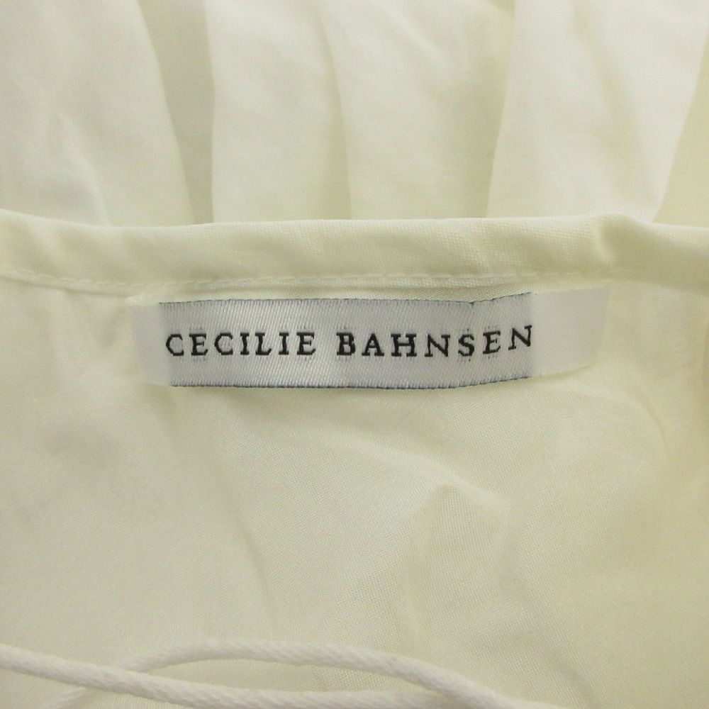 バックオープン ブラウス