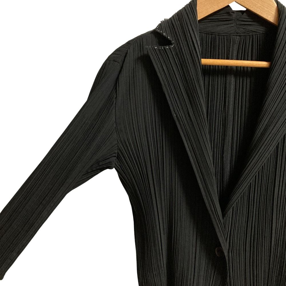 美品 ISSEY MIYAKE FETE イッセイミヤケ プリーツ カーディガン