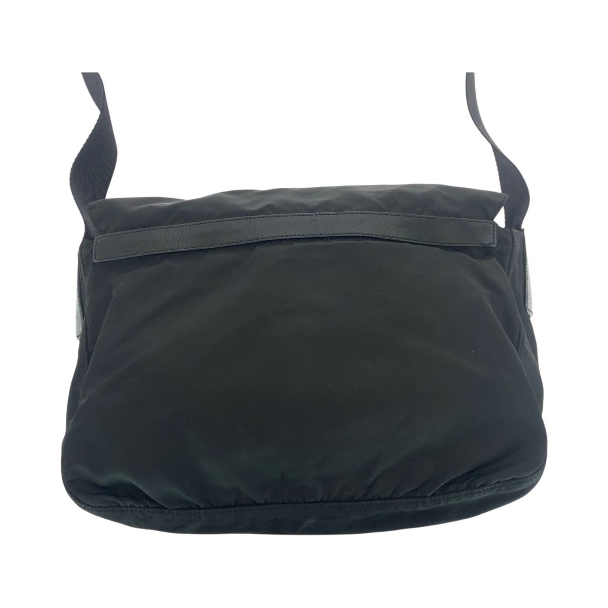 PRADA プラダ テスート 三角ロゴプレート ブラック 黒 シルバー金具