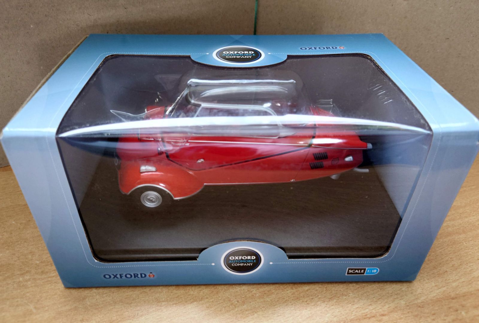 1|18 メッサーシュミットKR 200 レッド Messerschmitt KR Oxford ダイキャスト製ミニカー