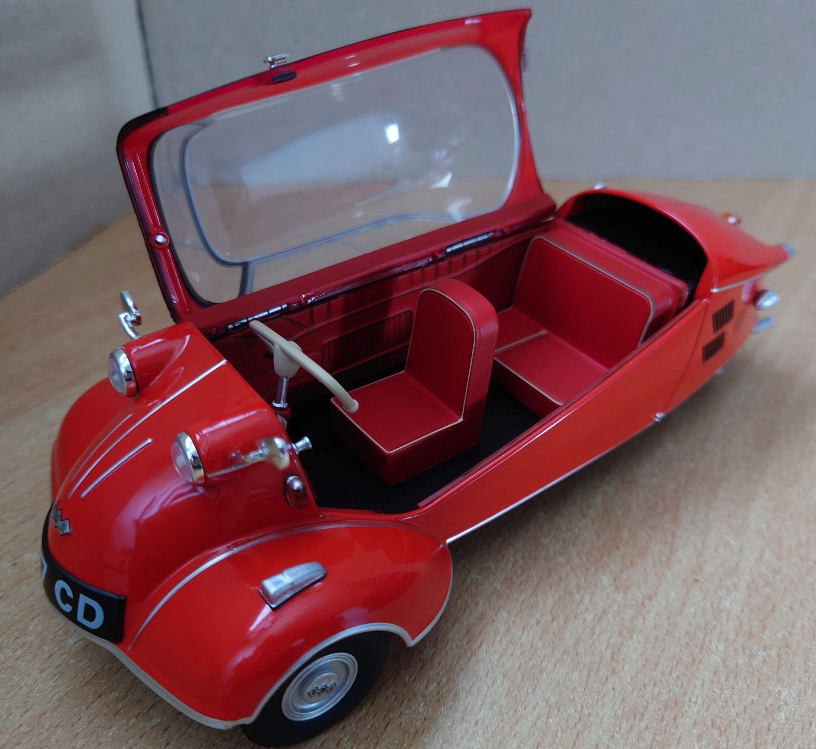  1 18 メッサーシュミットKR 200 レッド Messerschmitt KR Oxford ダイキャスト製ミニカー その他 ミニカー