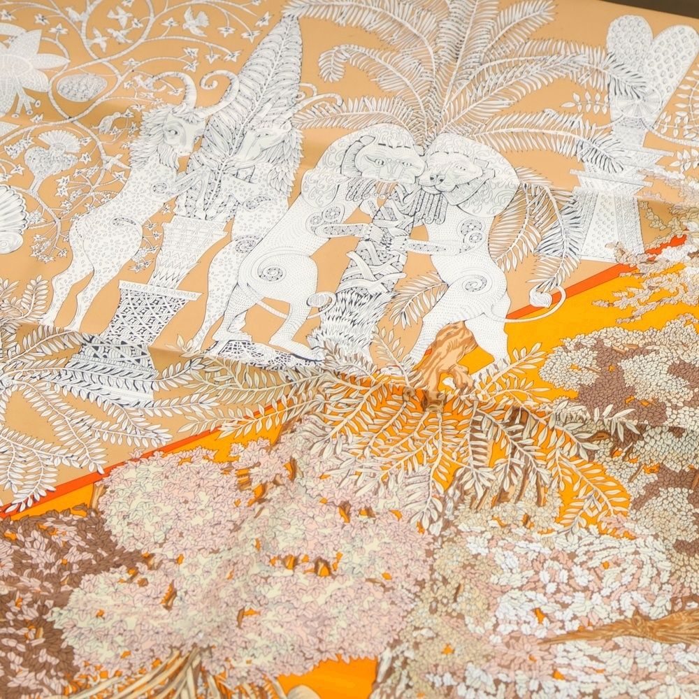 HERMES (エルメス) カレ90 Les Legendes de L'Arbre 木の伝説オレンジ