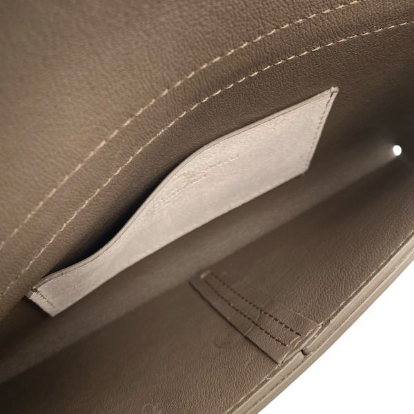 美品 ブルネロクチネリ BRUNELLO CUCINELLI エンベロープ フラップ 
