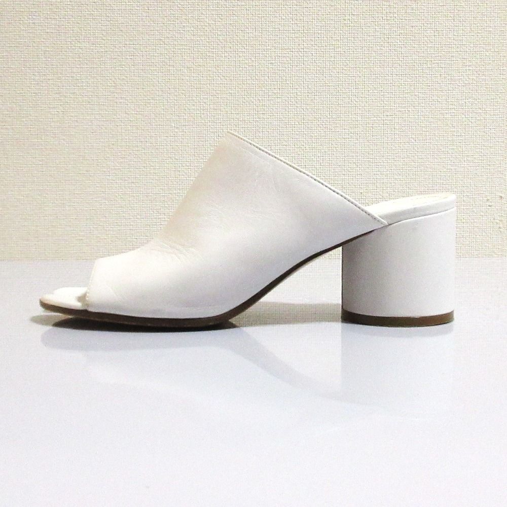 Maison Margiela メゾンマルジェラ 足袋 tabi ミュール サンダル サイズ36 約22 cm ホワイト レディース 古着