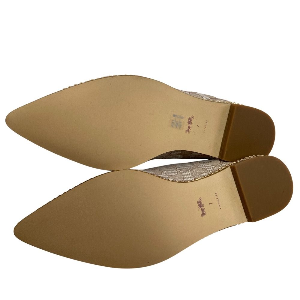 ポインテッドトゥ