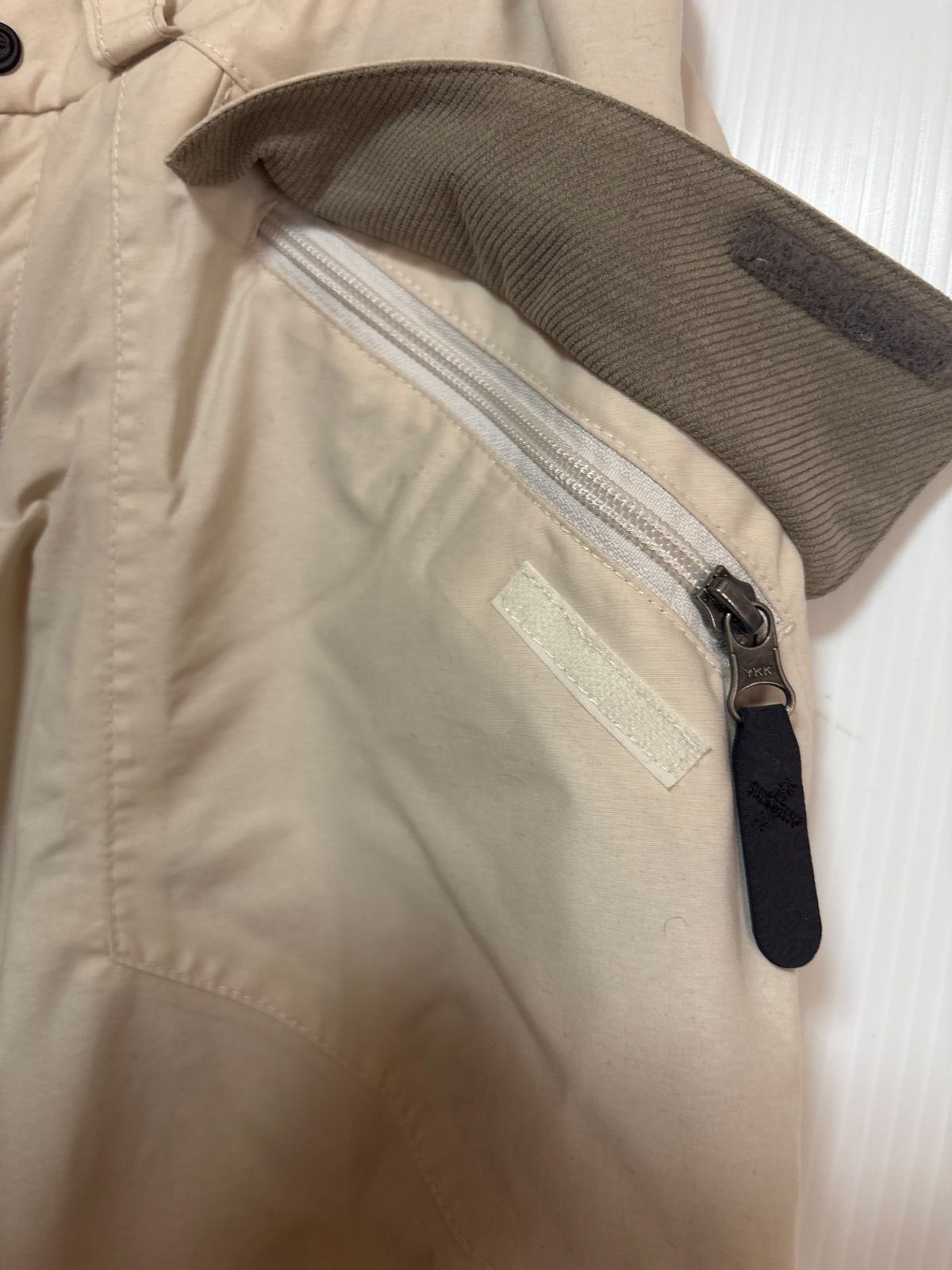 スノーボードウェア ウエスト調節あり