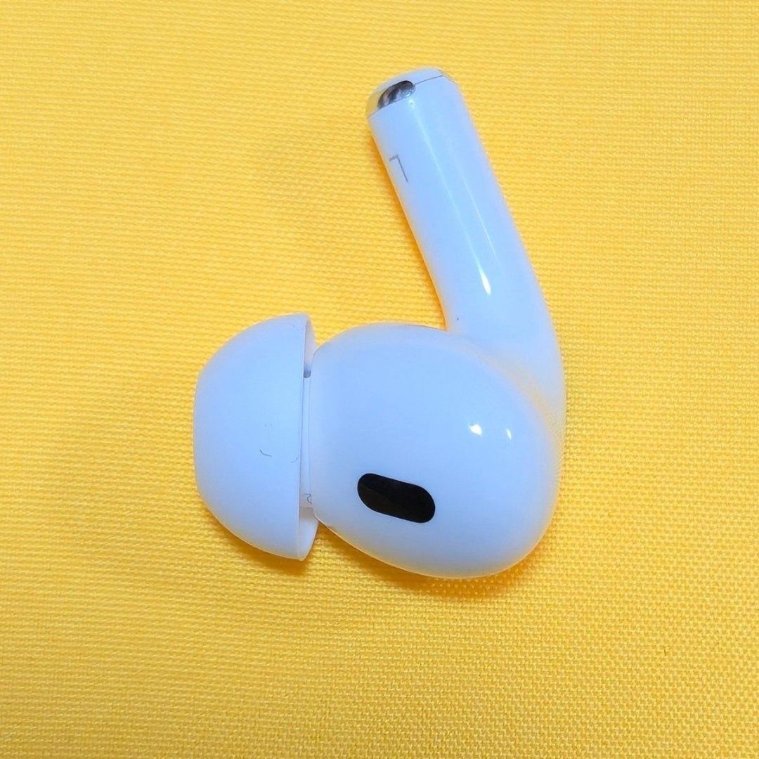 AirPods pro 第2世代 左耳 Lightning A2699 - メルカリ