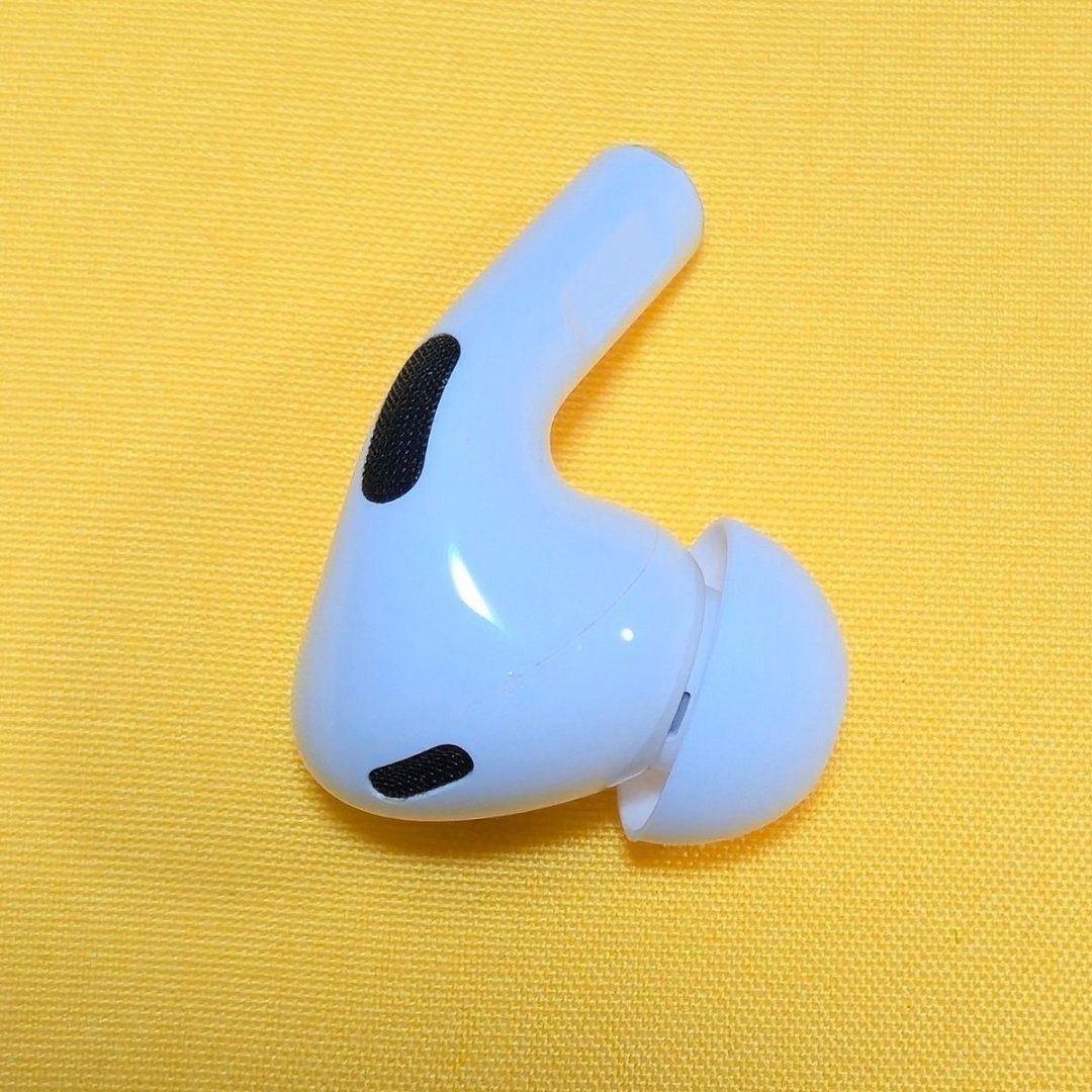 AirPods pro 第2世代 左耳 Lightning A2699 - メルカリ