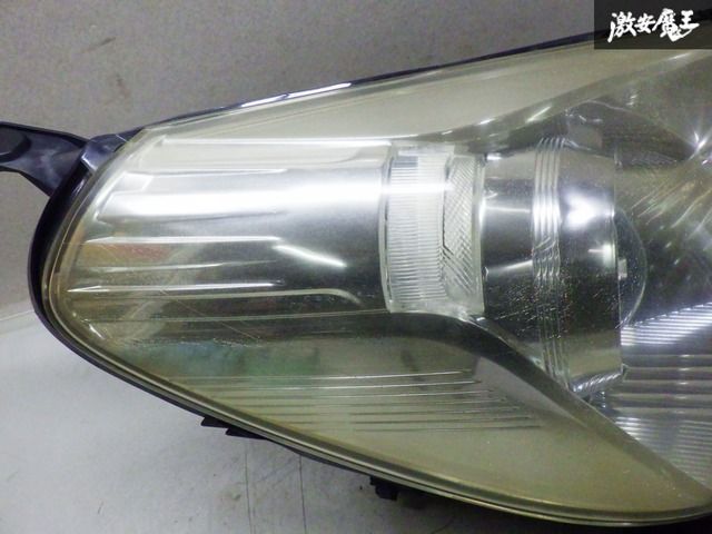 破損無し！】トヨタ純正 KGJ10 NGJ10 IQ アイキュー ハロゲン ヘッド