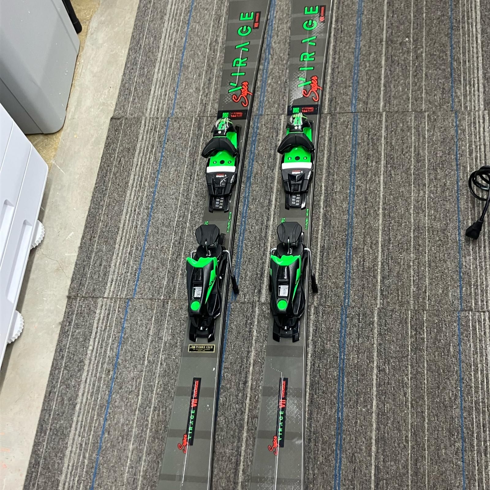 カービングスキー ROSSIGNOL ロシニョール グレー