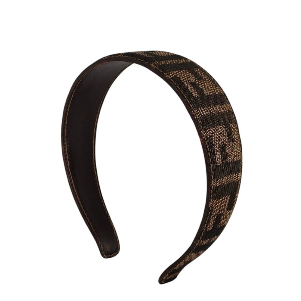 良品 FENDI フェンディ レザー ズッカ柄 FF ヘアバンド カチューシャ