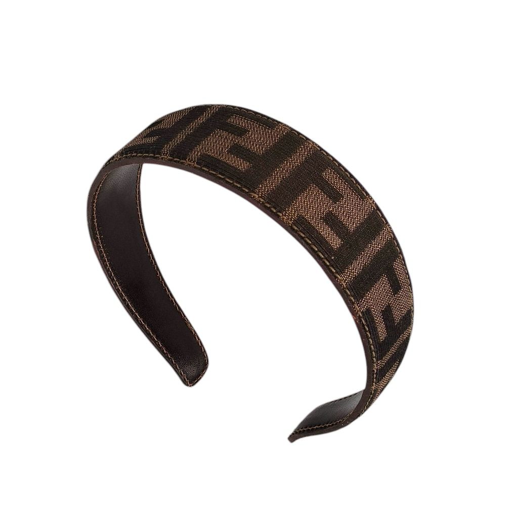 良品 FENDI フェンディ レザー ズッカ柄 FF ヘアバンド カチューシャ