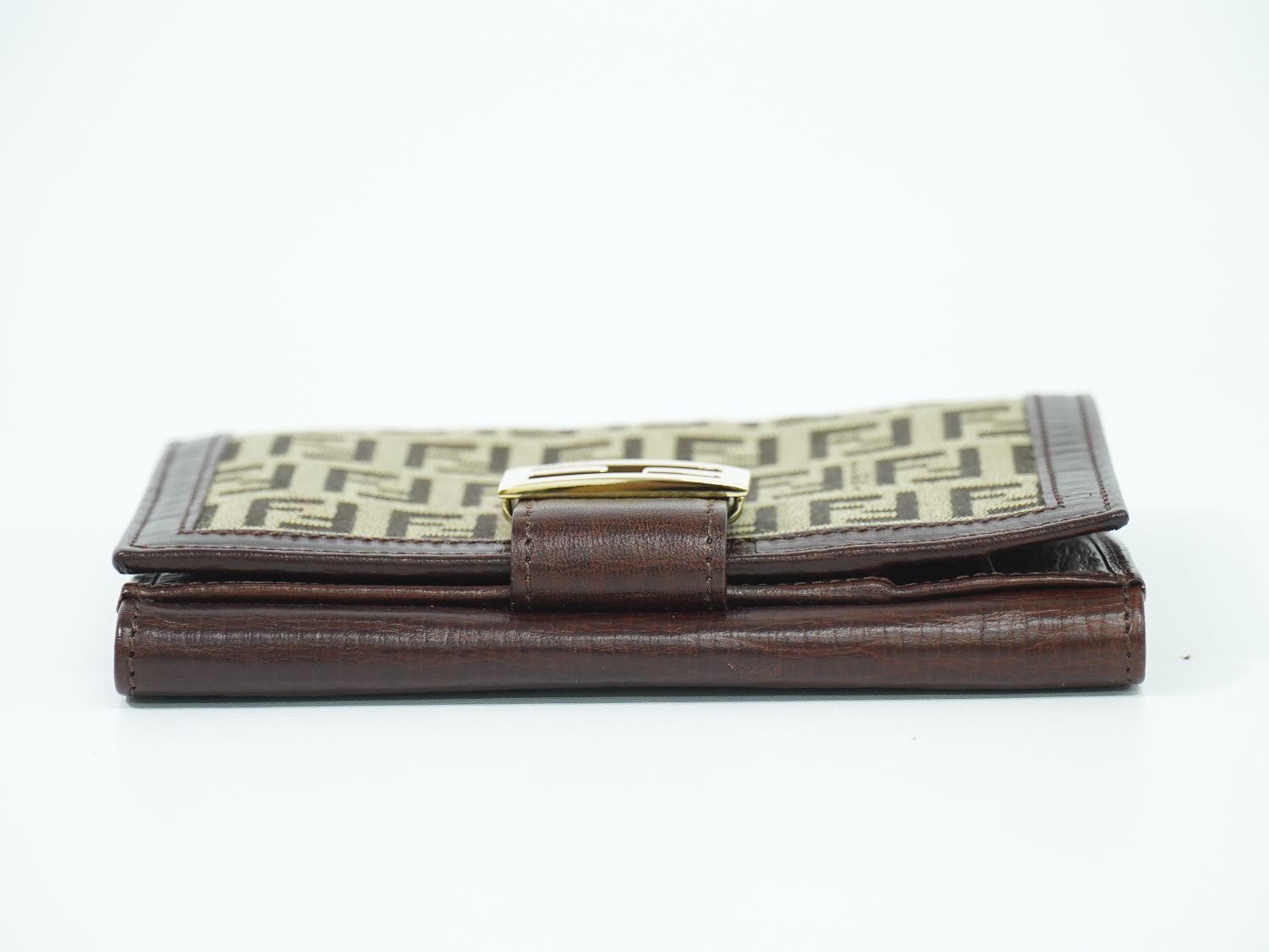 本物 フェンディ FENDI ズッキーノ 二つ折り 折財布 コンパクト