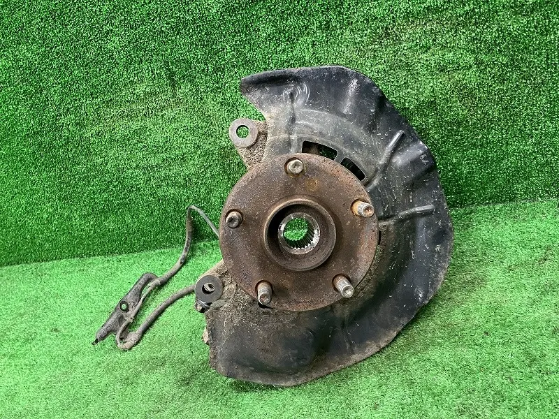 車 カムリ ACV45 左フロントナックルハブ G 4WD 43212-58020 1D4