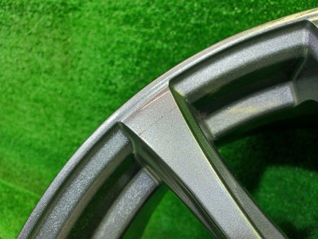 ｶﾛｰﾗﾂｰﾘﾝｸﾞ ホイール