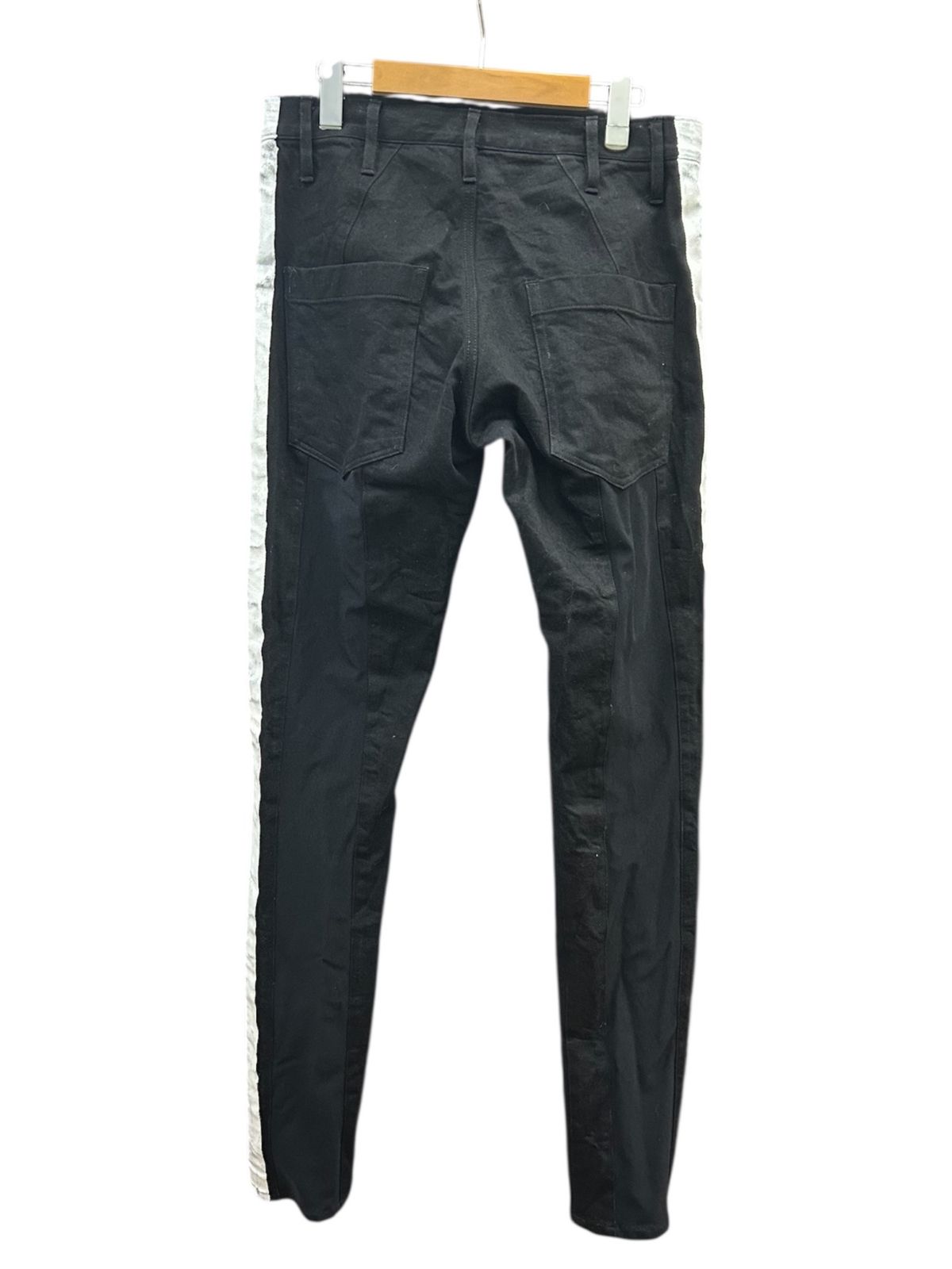 新品 kiryurik ブリーチデニムカーブスリムパンツ M kiryuyrik（デニム