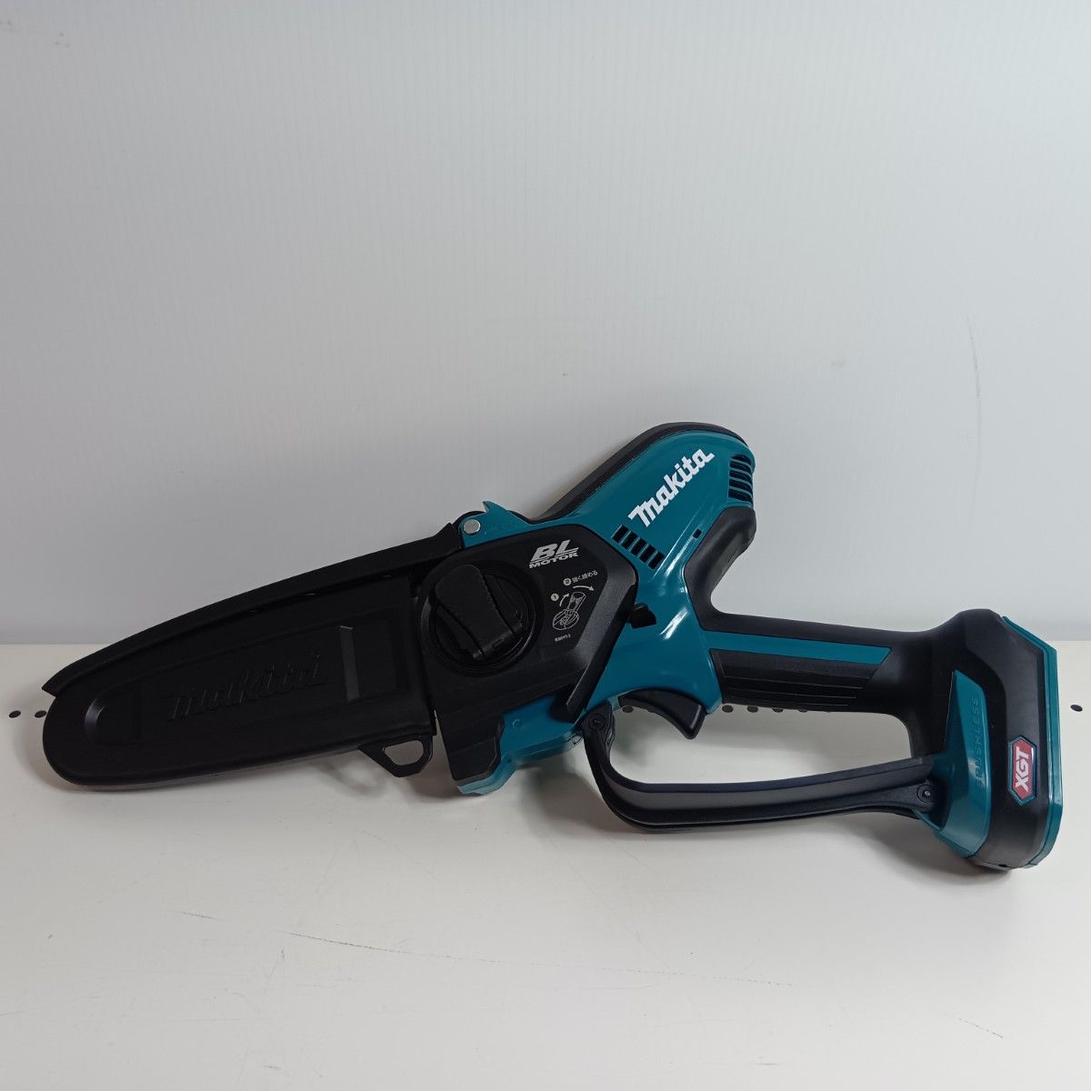 MAKITA マキタ チェーンソー ブルー S 本体のみ コードレス式 40 v