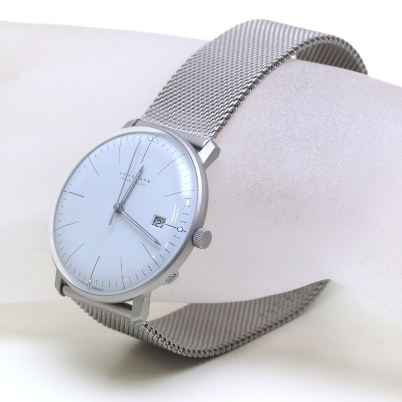 ユンハンス マックスビル メガソーラー 059 2025 46 腕時計 メンズ チタン 40190