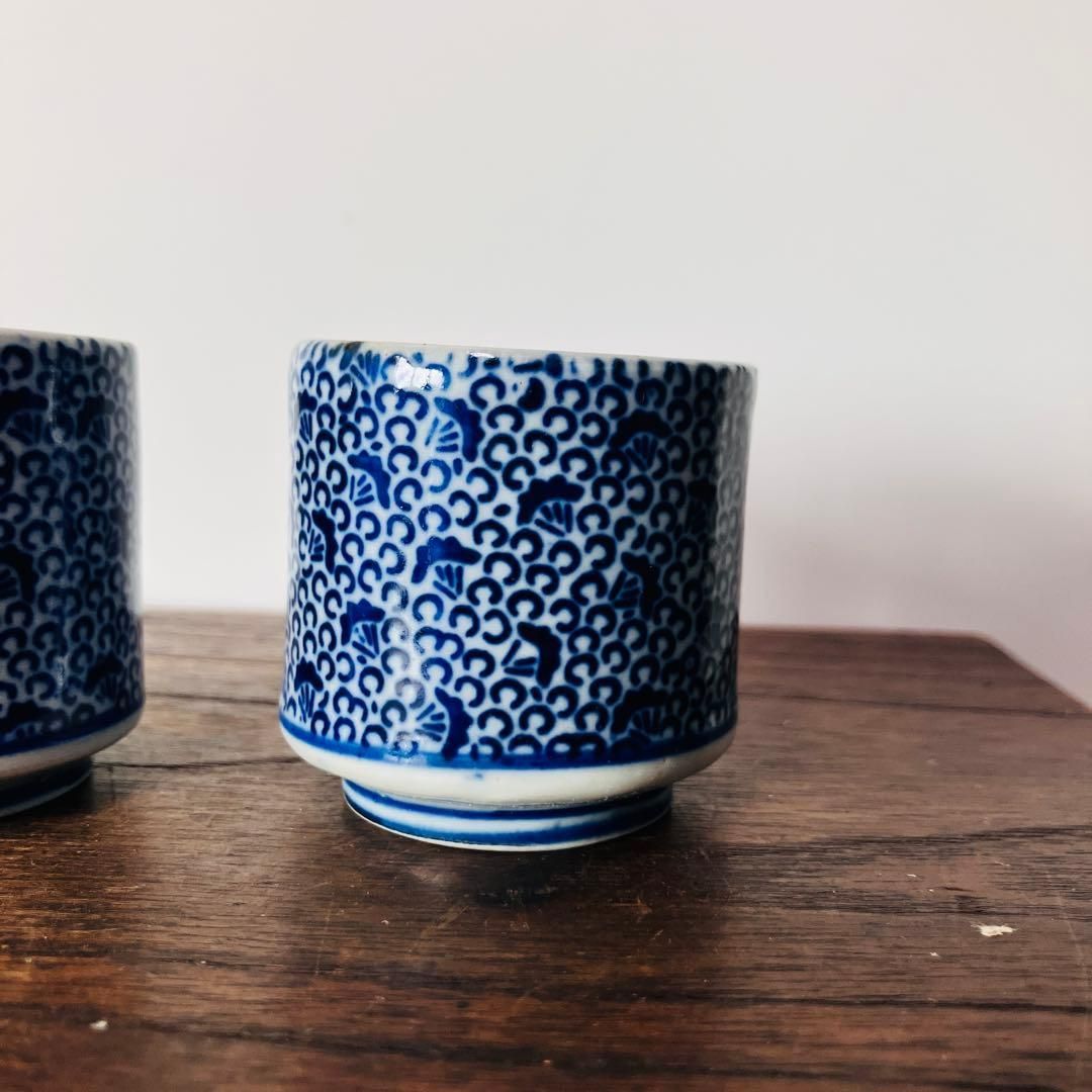 明治印判 覗き猪口 微塵唐草と松紋2客 酒器 茶器にも 蚤の市｜雑貨屋え