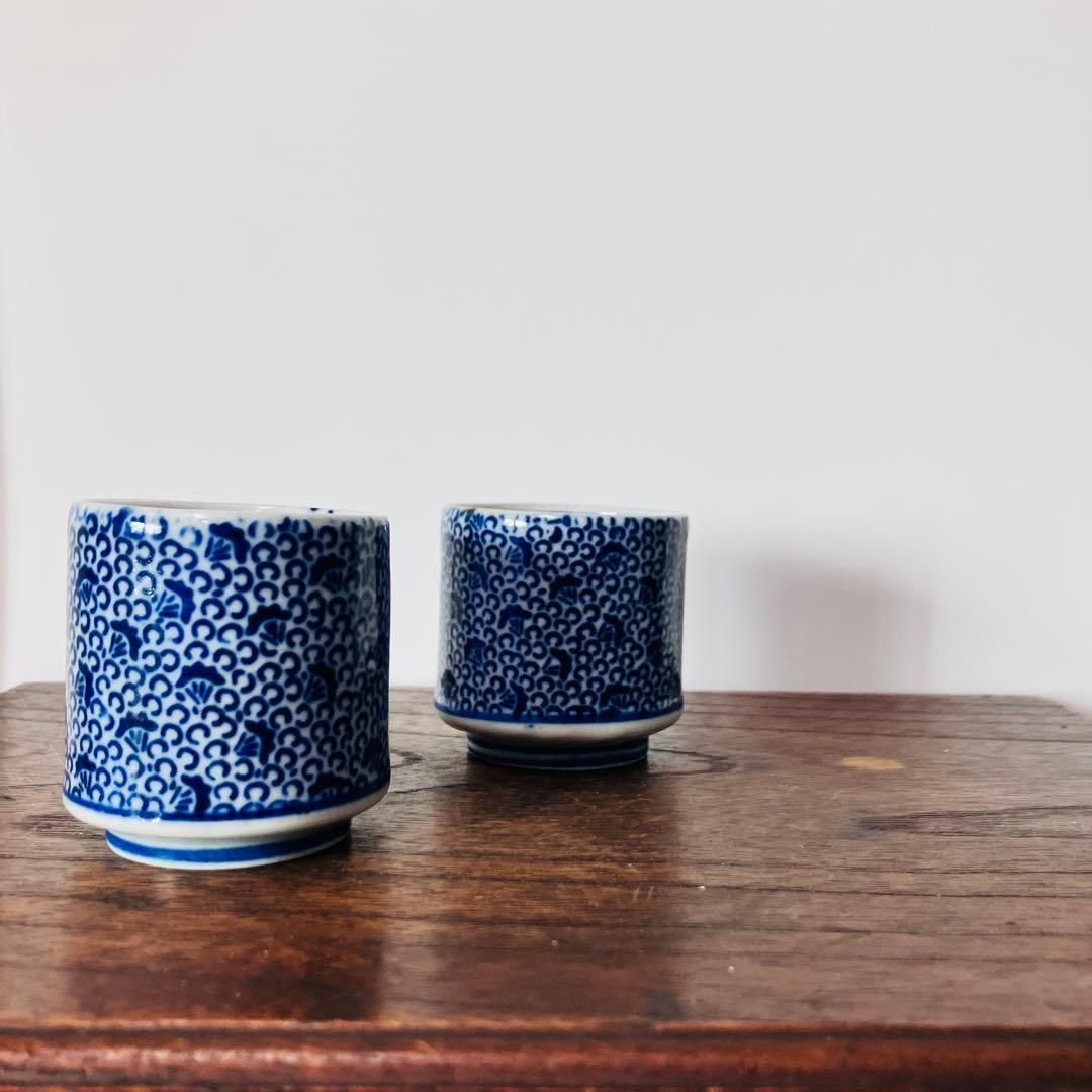 明治印判 覗き猪口 微塵唐草と松紋2客 酒器 茶器にも 蚤の市｜雑貨屋え