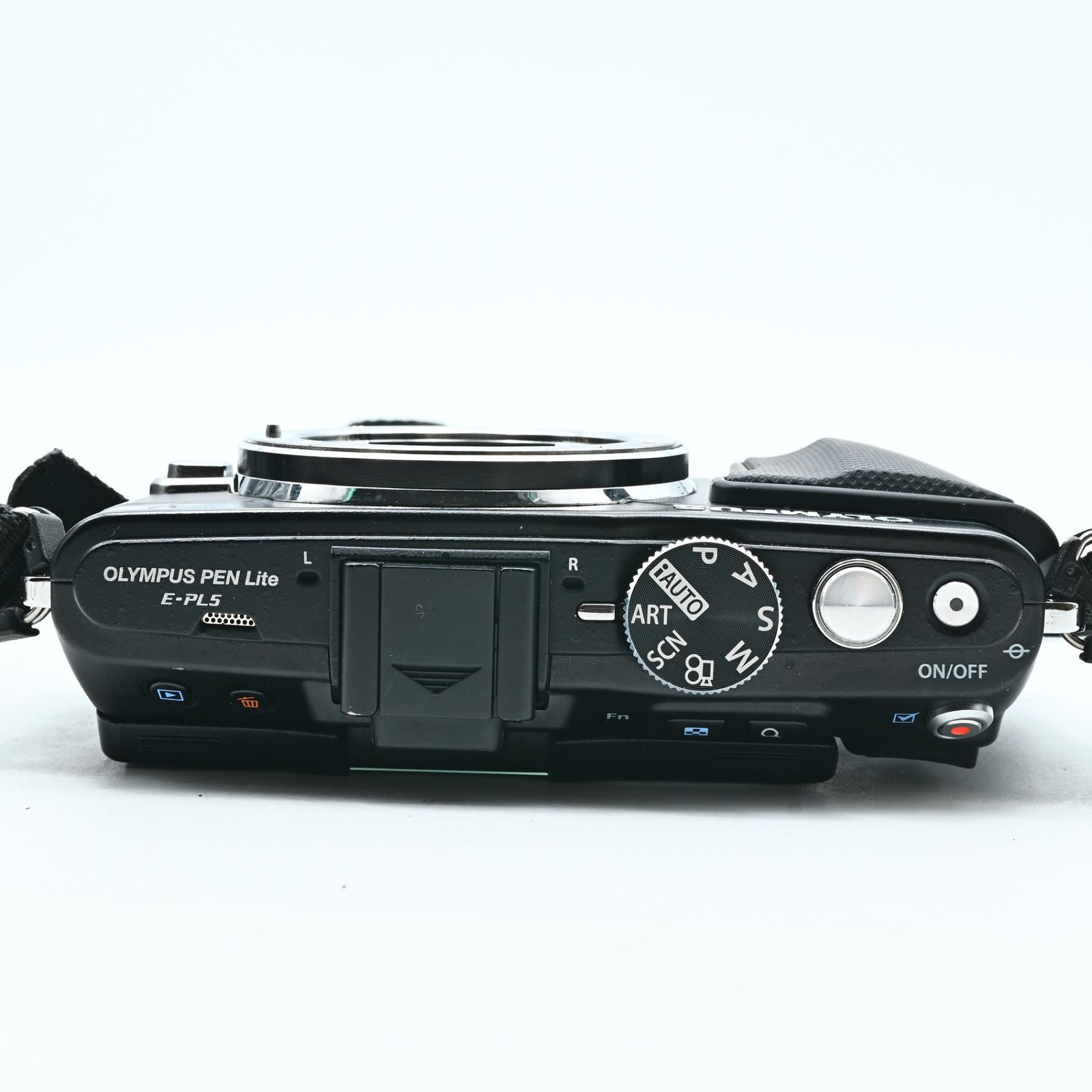 難有品】OLYMPUS ミラーレス一眼 PEN Lite E-PL5 ボディ ブラック E