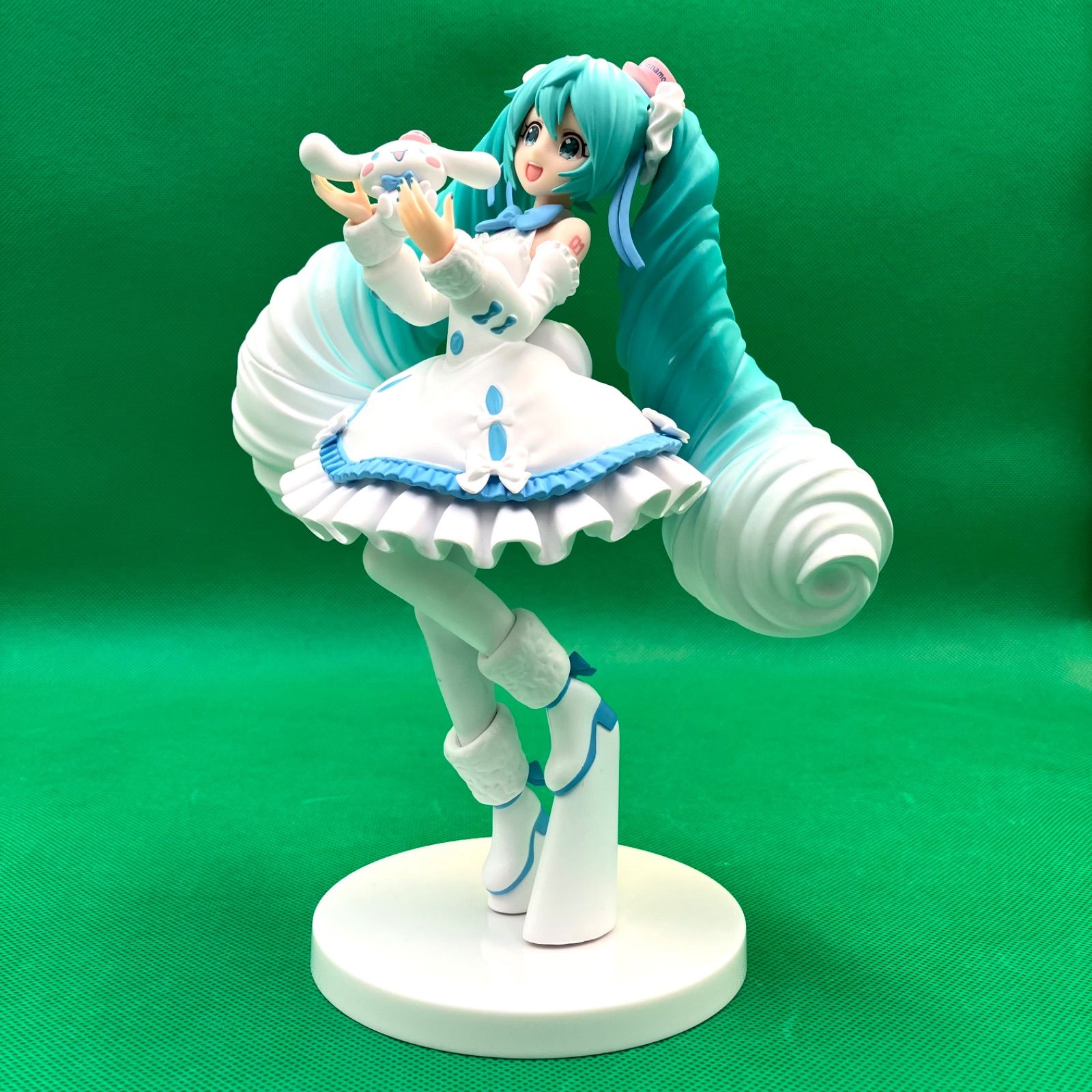 GR980 初音ミク×シナモロール ホワイトドレスVer. フィギュア - メルカリ