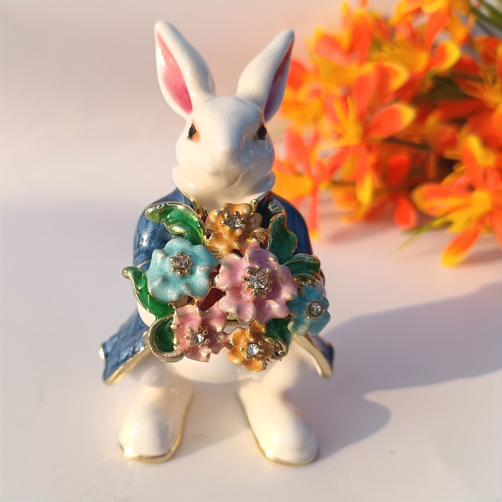 オブジェ 置物 花束を持っているウサギ うさぎ ラビット レッド