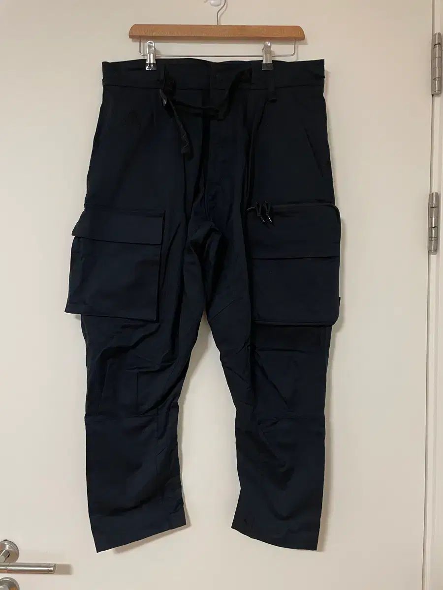 NIKE ACG カーゴパンツ ブラック Lサイズ