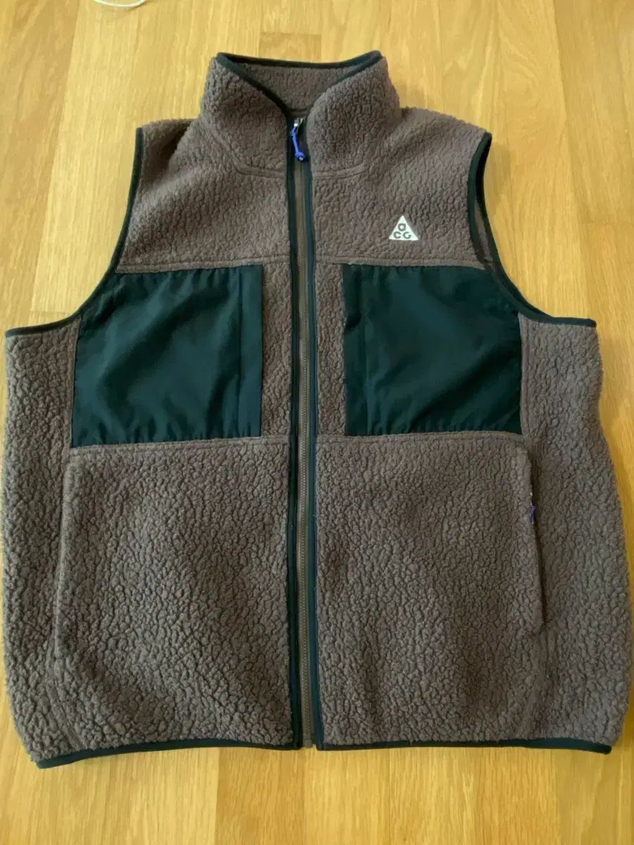 ナイキ acg アークティックウルフ ベスト XL
