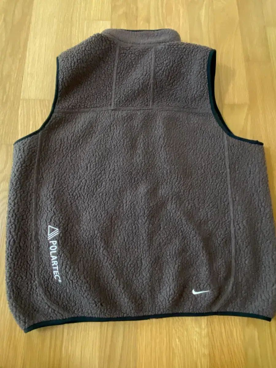 ナイキ acg アークティックウルフ ベスト XL