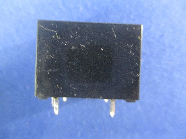  車載用プリント基板リレー 12 VDC 210Ω 入 キズ 汚れ有 G 8 SN 1 C 4 電設資材 材料 資材