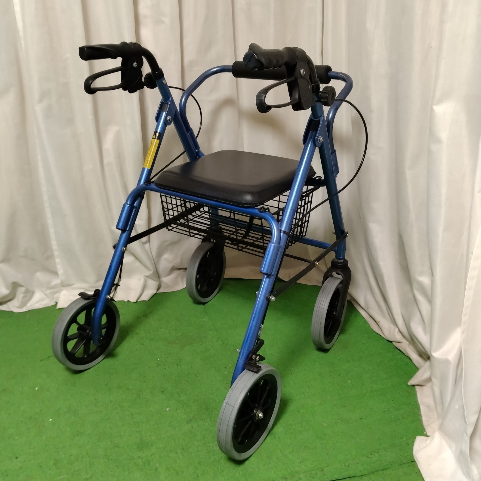 HK-5479) 竹虎ヒューマンケア ハッピー2 NB 歩行器 歩行車 歩行補助