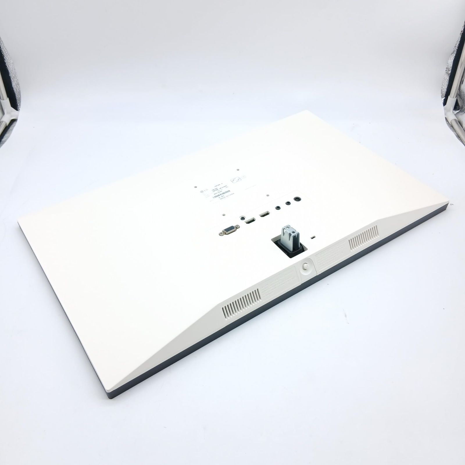 No.4399 LG フレームレス モニター ディスプレイ 24ML600S-W 23.8