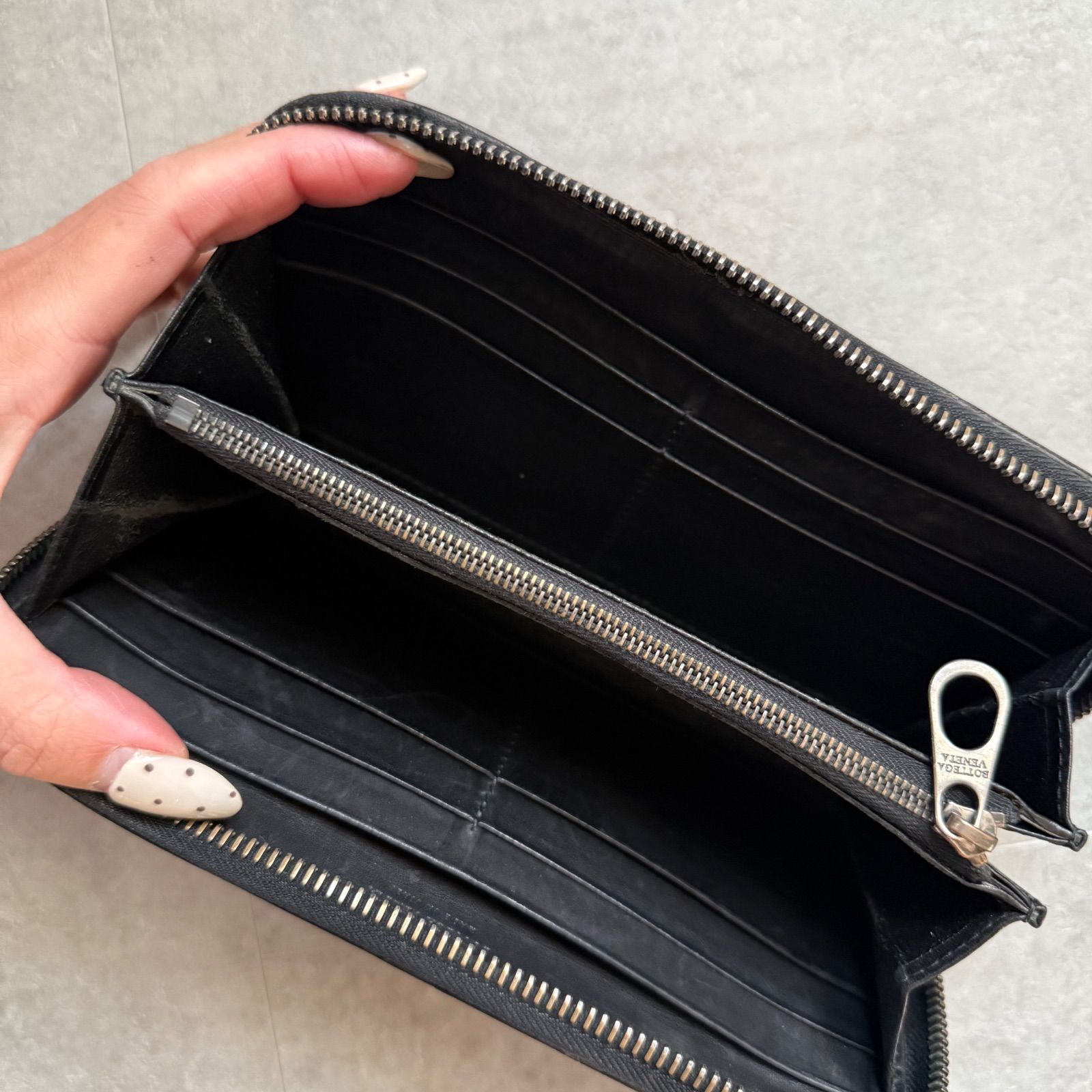 BOTTEGA VENETA ボッテガヴェネタ ラウンドファスナー長財布 レザー