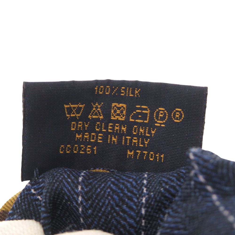 美品 ルイ ヴィトン シュシュ ビーマインドフル M77011 モノグラム