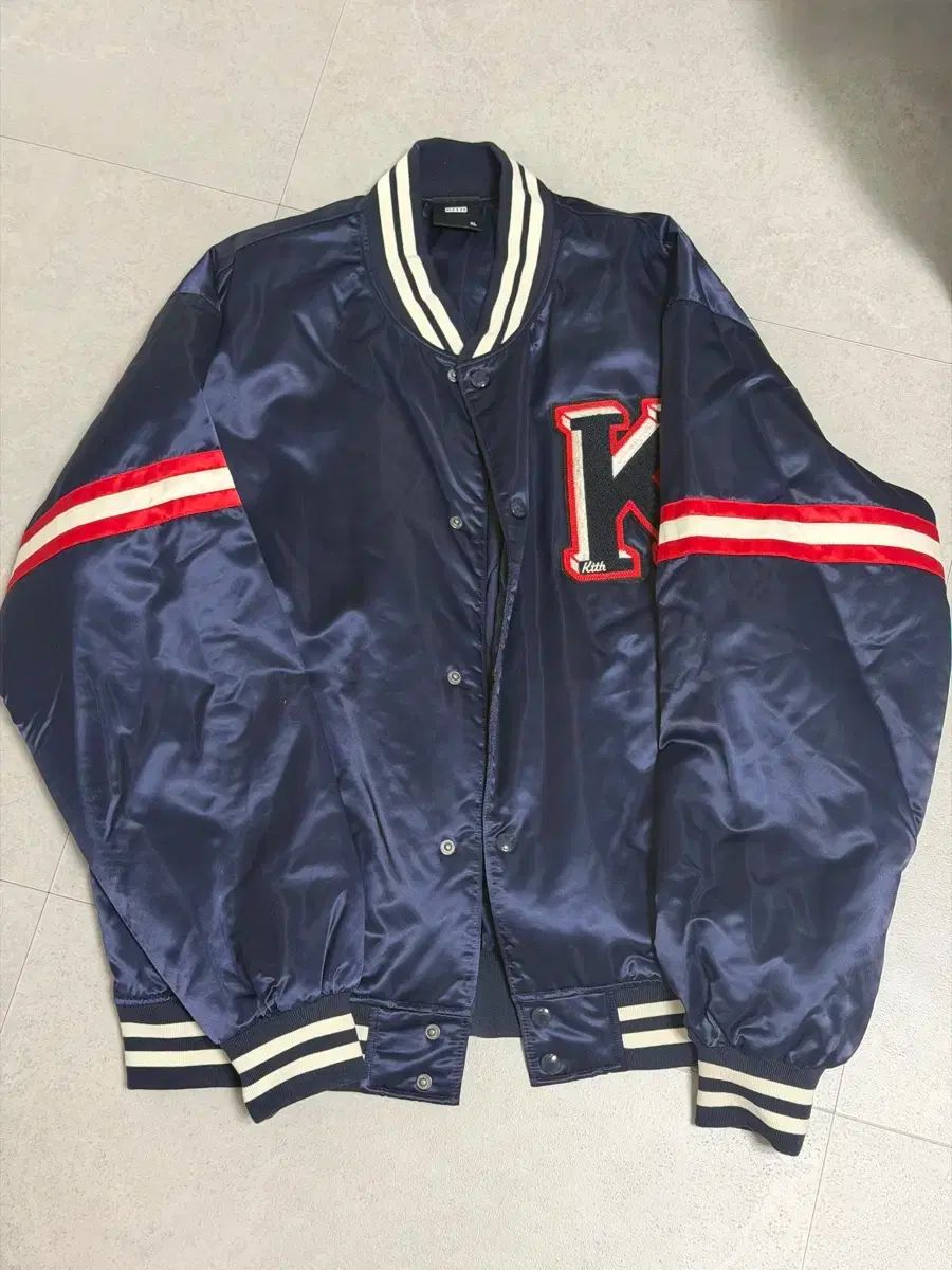 KITH キス ネイビー サテン スタジャン スタジアム ジャケット XL