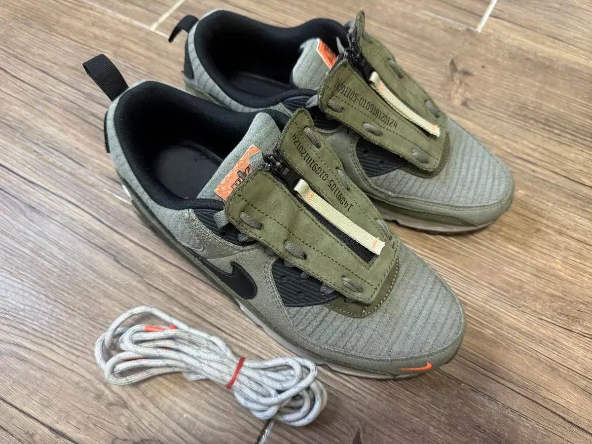 マックス90 SE サープラス サプライ 270 サイズ 出品 カーキ色 紐