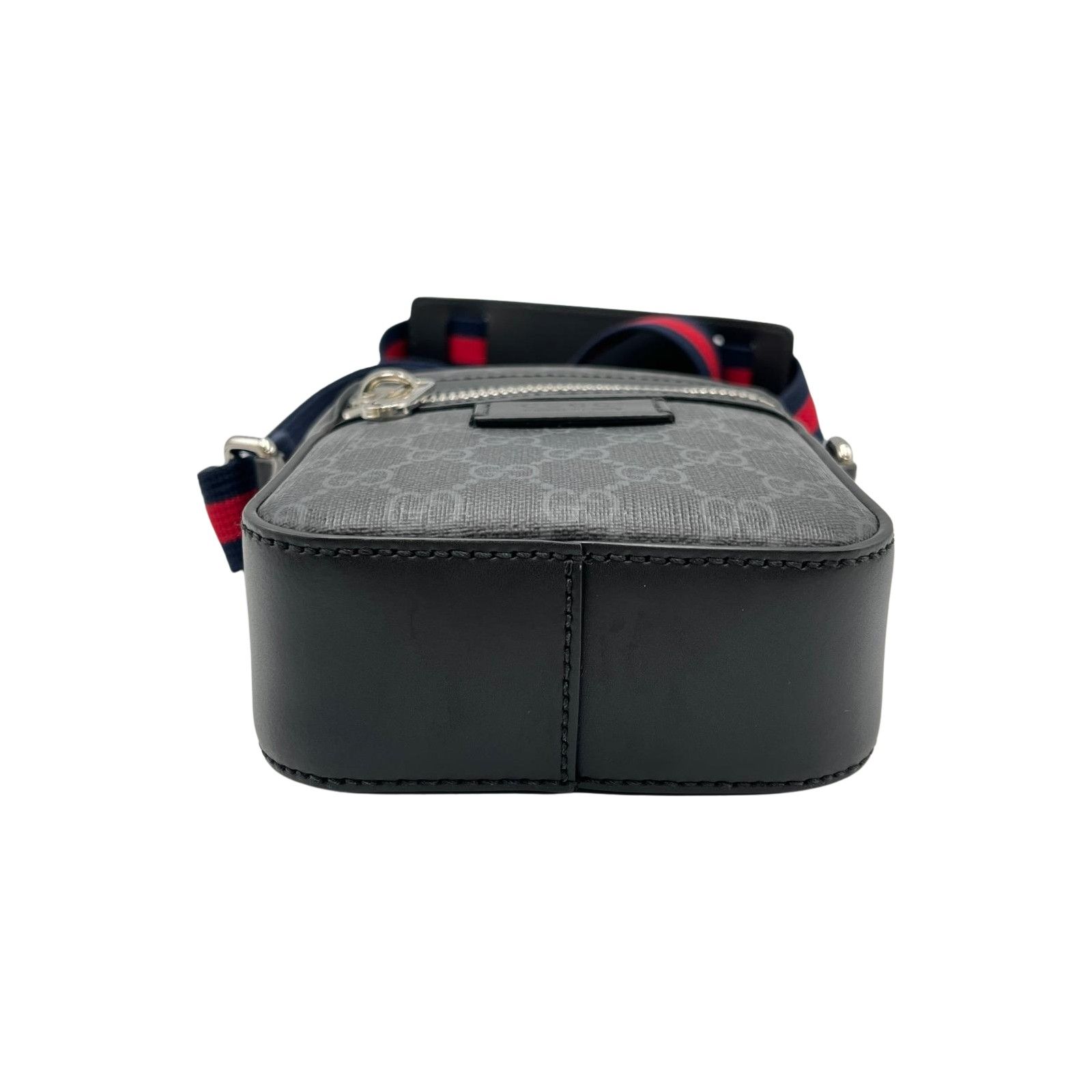 グッチ GUCCI ショルダーバッグ メッセンジャーバッグ 682357 GG