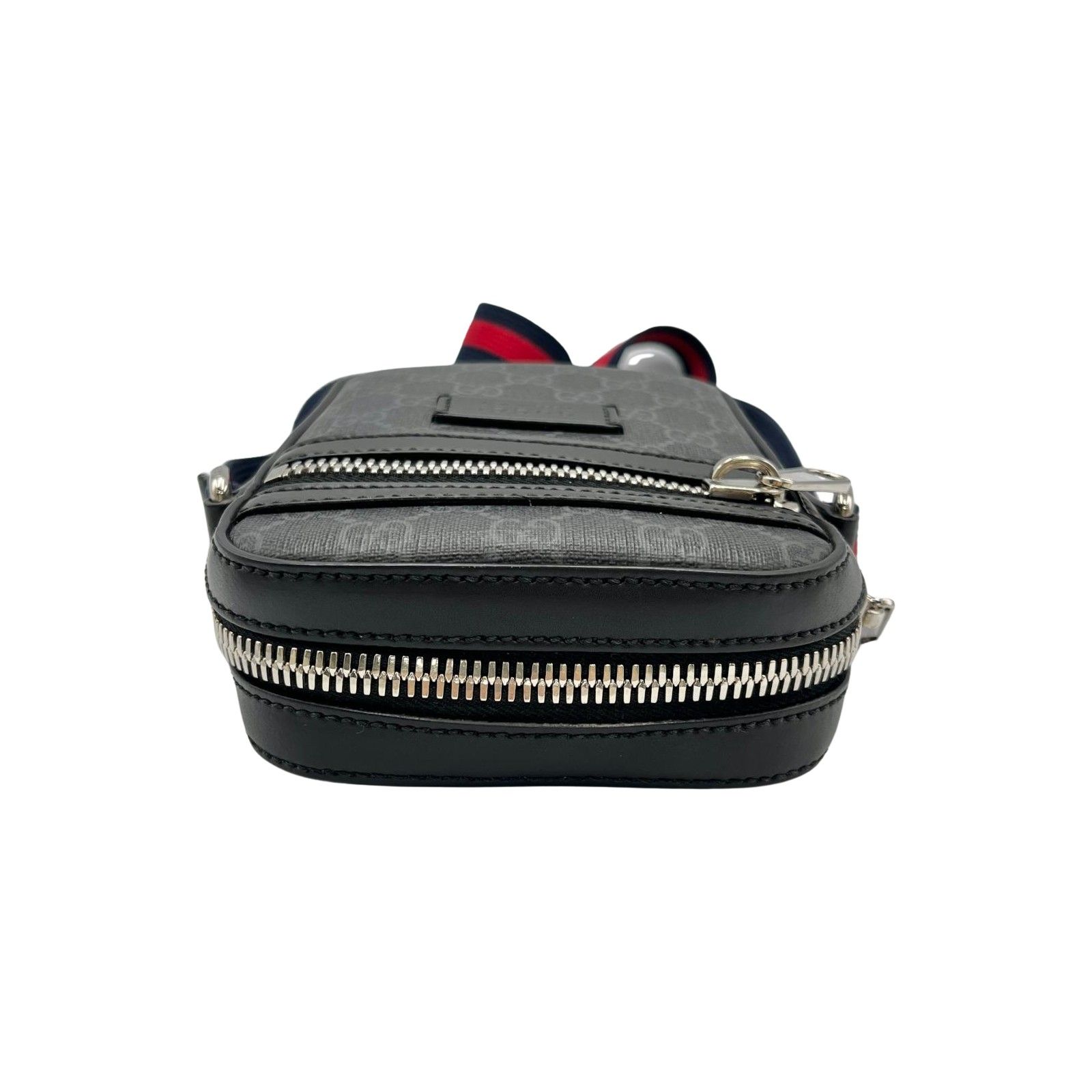 【中古】GUCCI GGスプリーム　メッセンジャーバッグ　682357[79][240079025587] 中古】GUCCI GGスプリーム メッセンジャーバッグ 682357[79] - メルカリ