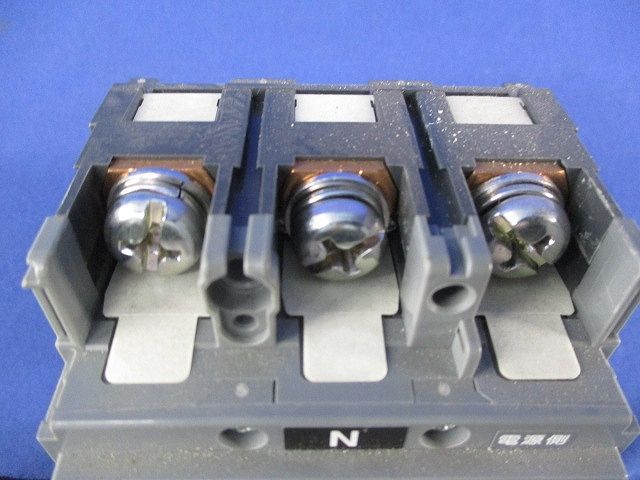 サーキットブレーカ